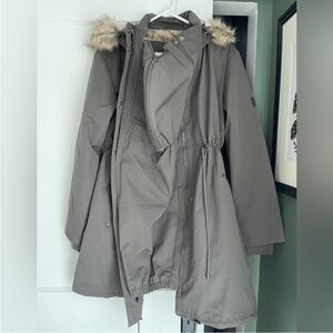 NWT Seraphine Valina 3-in-1 Premium Parka (for maternity, nursing, baby-wearing)